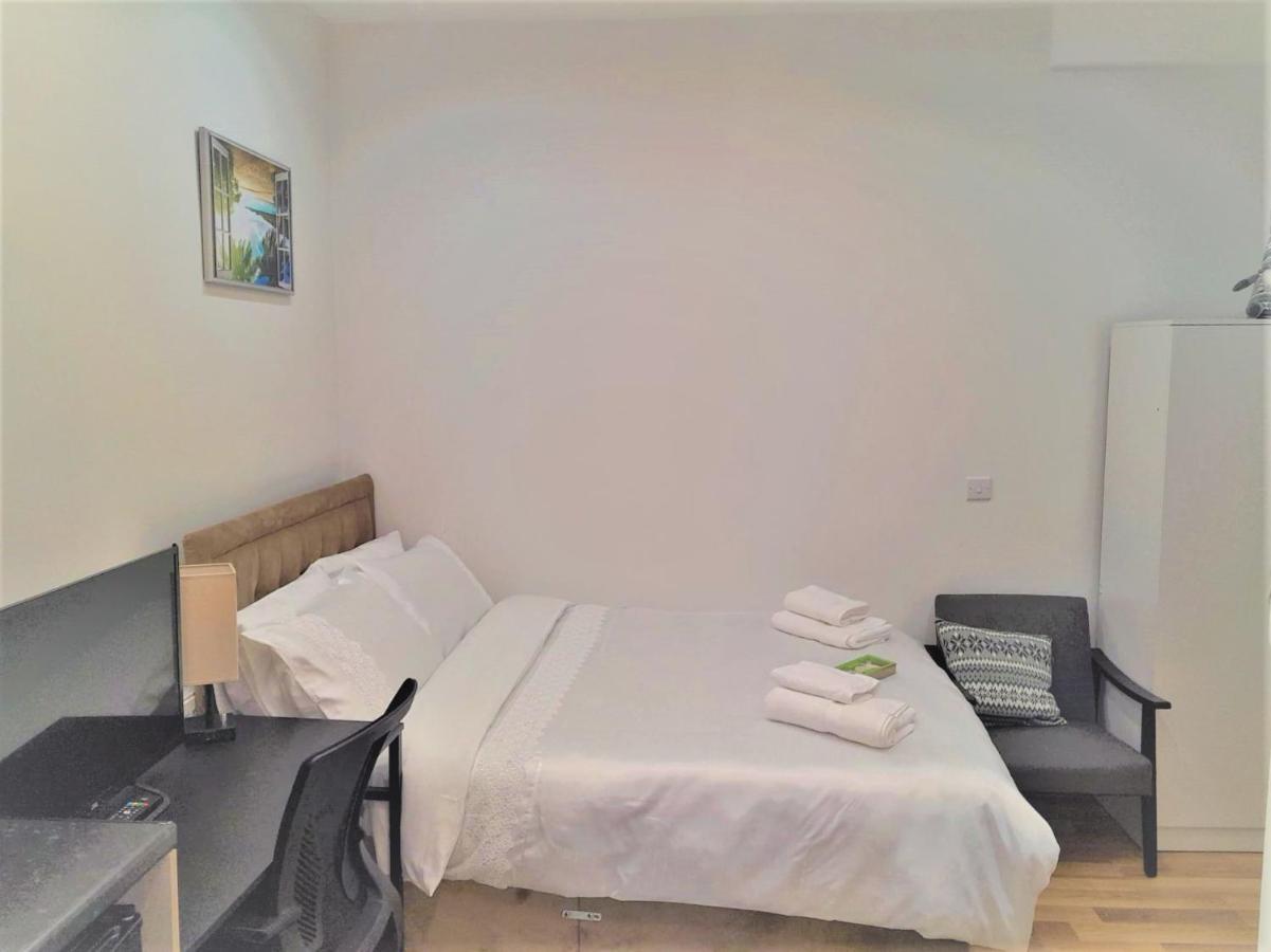 La Vie - Entire Apartment - Next To Central District Elizabeth Line Tube Station - Near Central London & Wembley Ealing Esterno foto